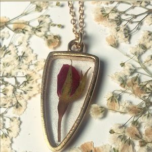 Rose arrowhead gold necklace